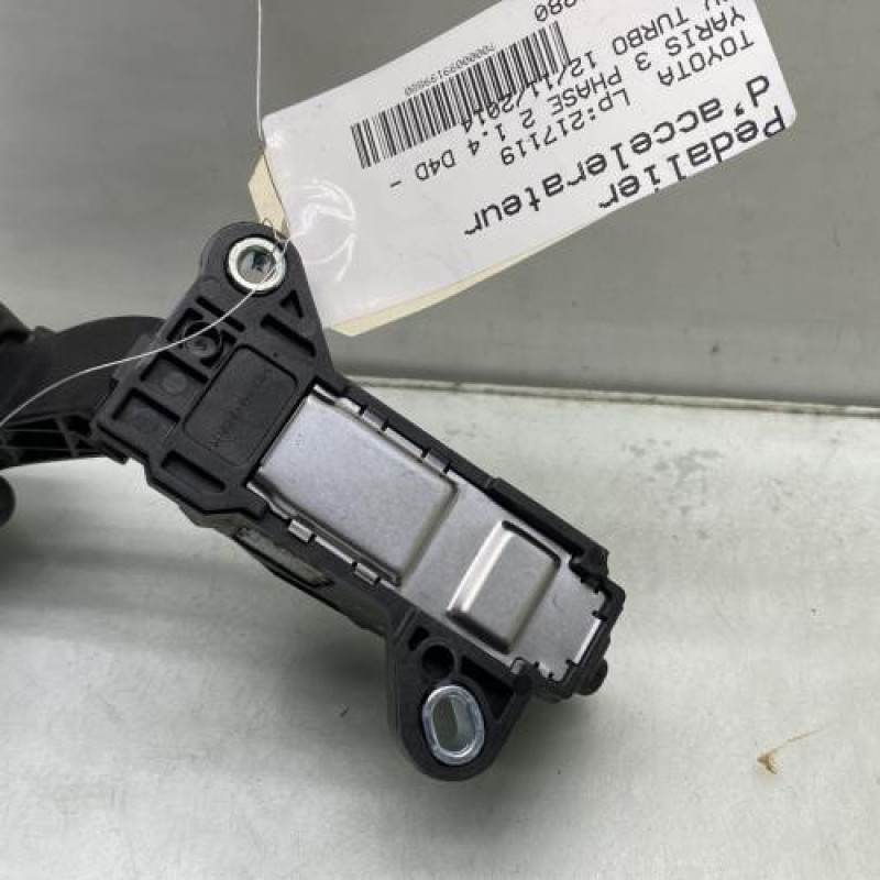 Pedalier d'accelerateur TOYOTA YARIS 3 Photo n°4