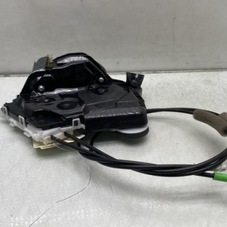 Serrure avant droit TOYOTA YARIS 3