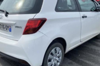 Serrure avant droit TOYOTA YARIS 3