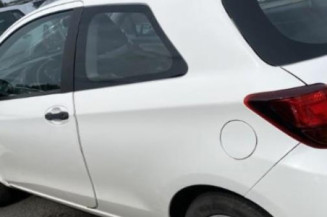 Serrure avant droit TOYOTA YARIS 3