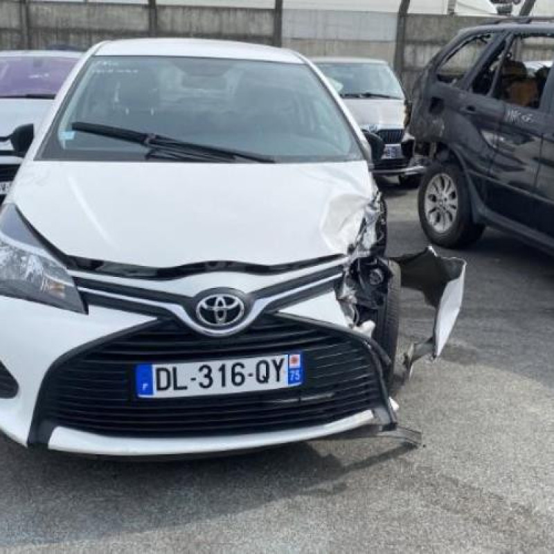 Serrure avant droit TOYOTA YARIS 3 Photo n°12