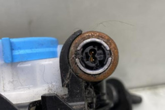 Pretensionneur de ceinture avant gauche MERCEDES CLASSE B 246