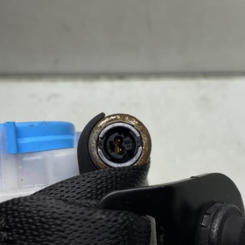 Pretensionneur de ceinture avant droit MERCEDES CLASSE B 246 Photo n°4