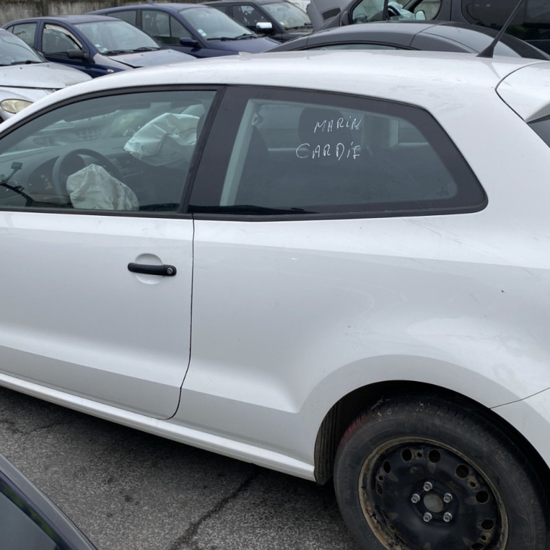 VOLKSWAGEN POLO 5 PHASE 1 1.2i - 12V Photo n°18