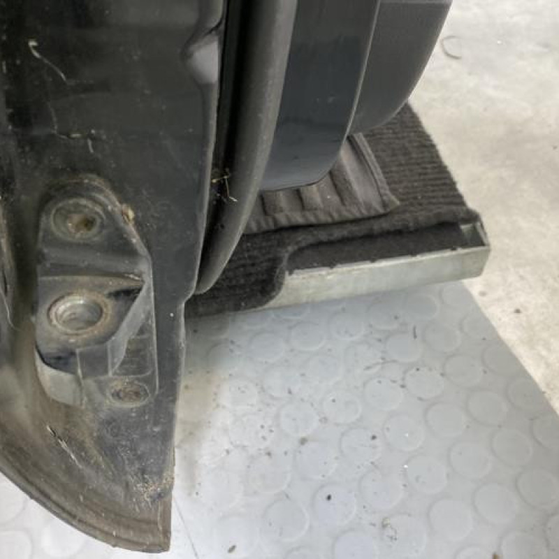 Porte avant droit MERCEDES CLASSE A 169 Photo n°8