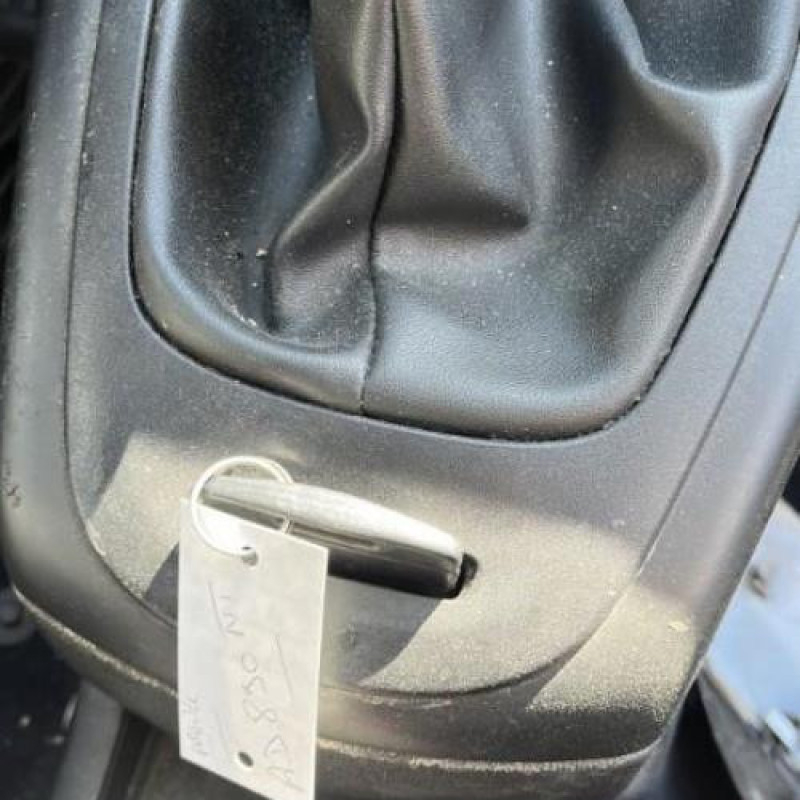 Bras essuie glace arriere RENAULT SCENIC 3 Photo n°17