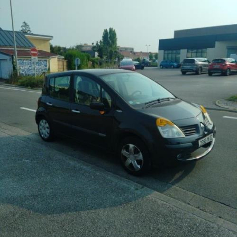 Plage arriere RENAULT MODUS Photo n°6