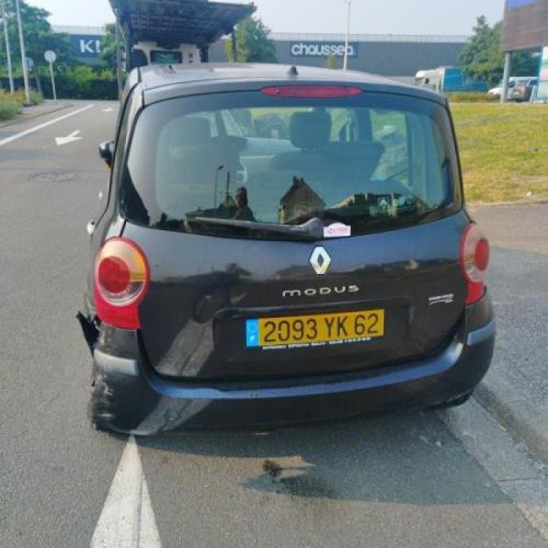 Plage arriere RENAULT MODUS Photo n°8