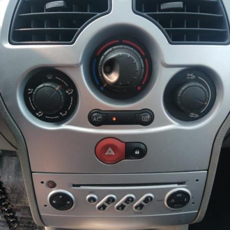 Plage arriere RENAULT MODUS Photo n°12