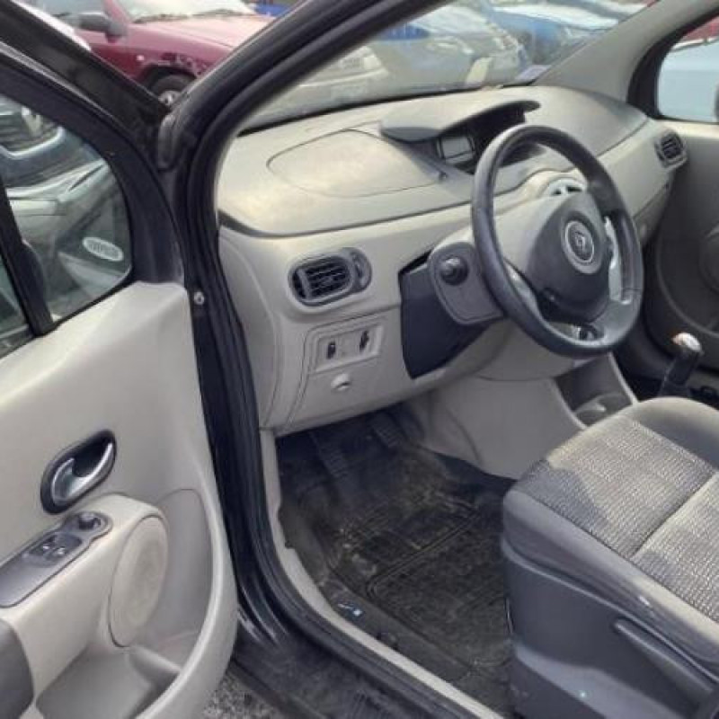 Plage arriere RENAULT MODUS Photo n°17