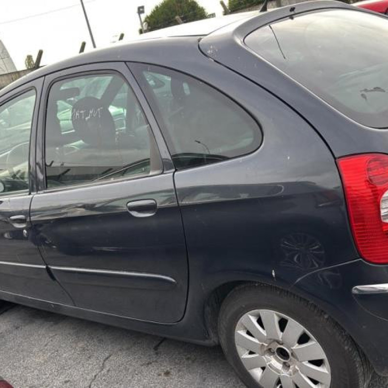 Moteur CITROEN XSARA PICASSO Photo n°7