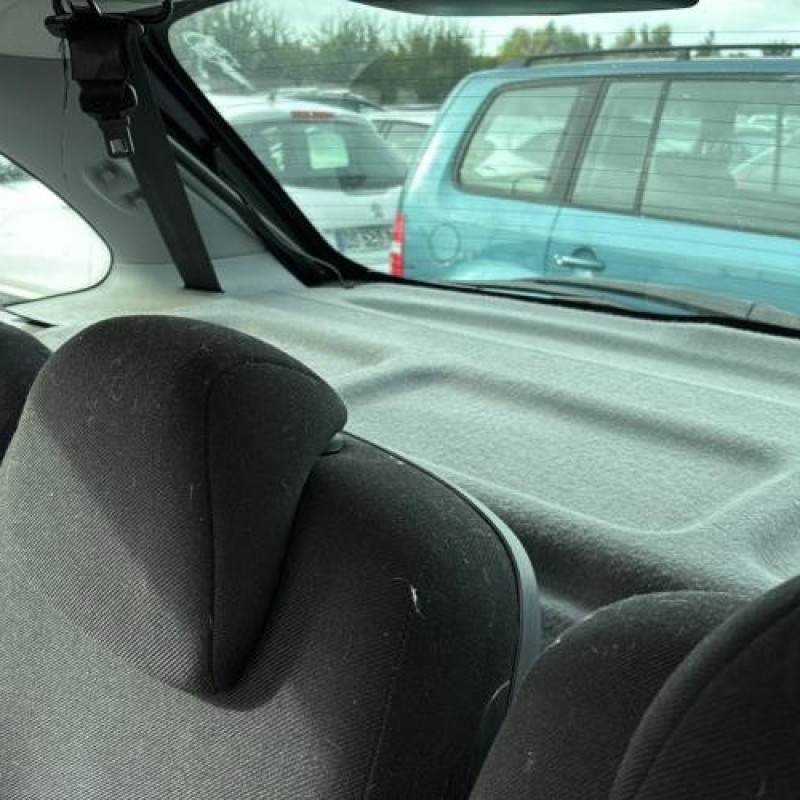 Moteur CITROEN XSARA PICASSO Photo n°12