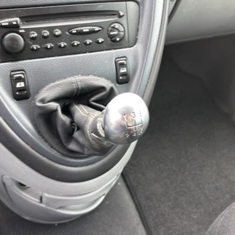 Moteur CITROEN XSARA PICASSO Photo n°18