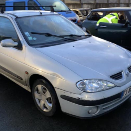 Moteur RENAULT MEGANE 1