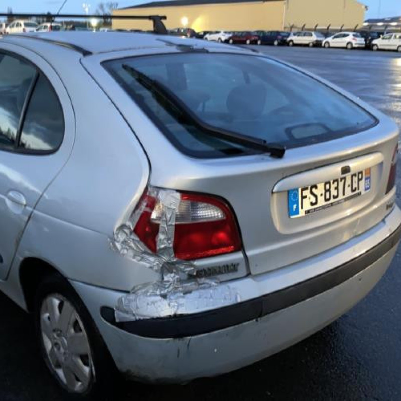 Moteur RENAULT MEGANE 1 Photo n°4