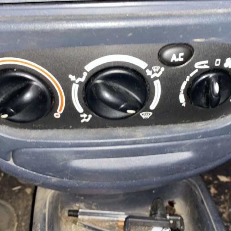Moteur RENAULT MEGANE 1 Photo n°16