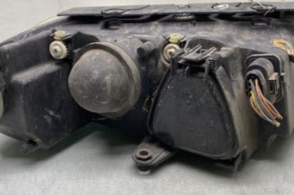 Optique avant principal gauche (feux)(phare) VOLKSWAGEN PASSAT 4