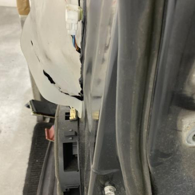 Porte avant gauche CITROEN C-CROSSER Photo n°4