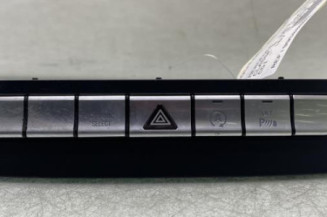 Bouton de warning MERCEDES CLASSE B 246 Photo n°1