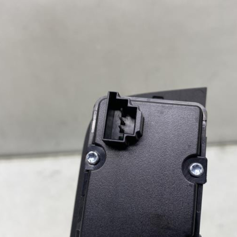Bouton de warning MERCEDES CLASSE B 246 Photo n°4