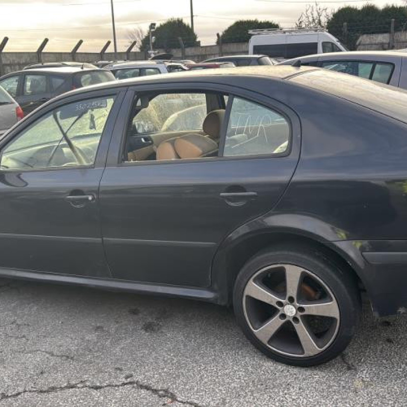 Interrupteur de leve vitre avant gauche SKODA OCTAVIA 1 Photo n°10