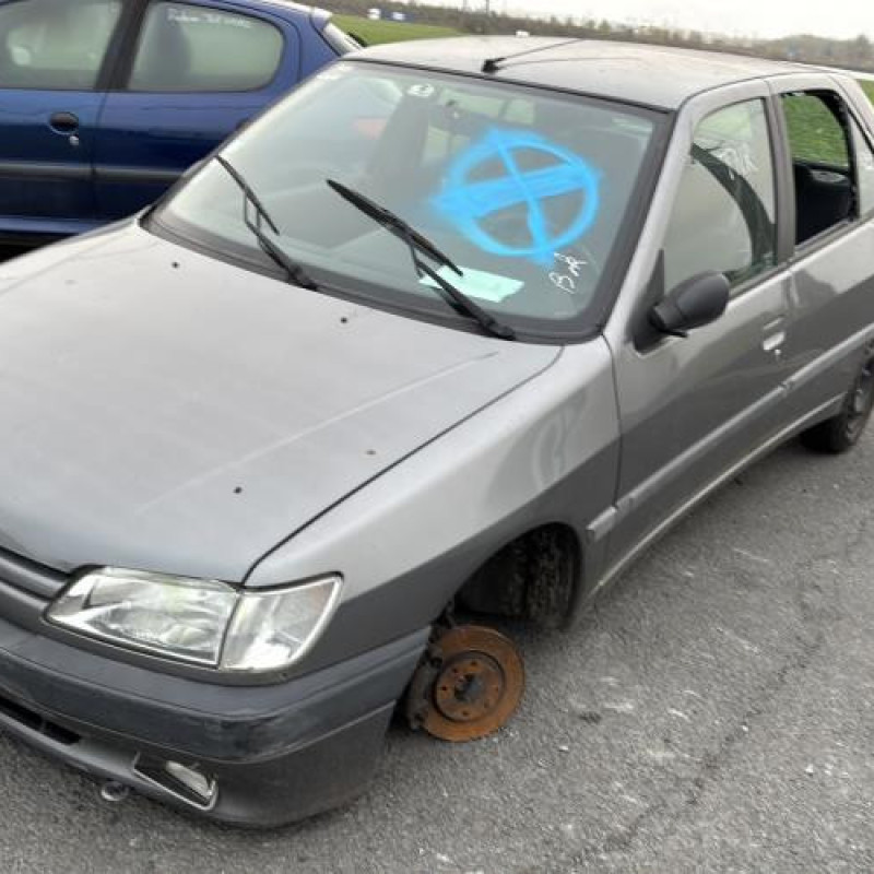 Feu arriere principal gauche (feux) PEUGEOT 306 Photo n°4