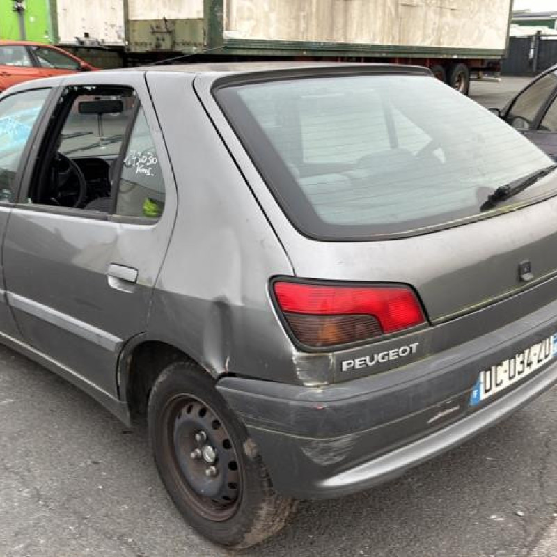 Feu arriere principal gauche (feux) PEUGEOT 306 Photo n°7