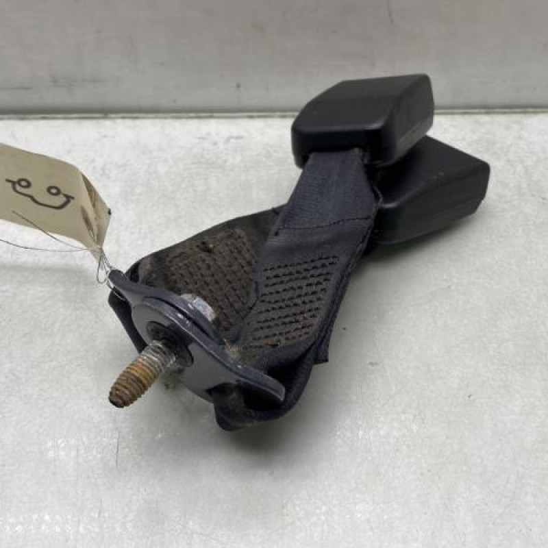 Attache ceinture arriere droit DACIA DUSTER 1 Photo n°2