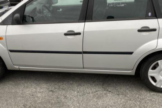Retroviseur gauche FORD FIESTA 5