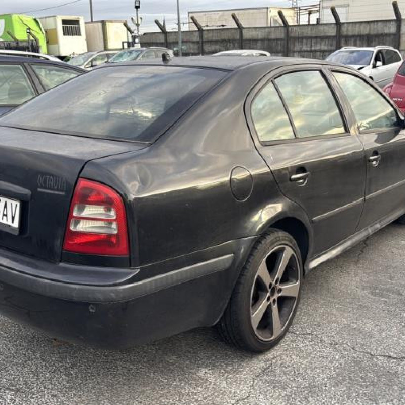 Serrure avant droit SKODA OCTAVIA 1 Photo n°8