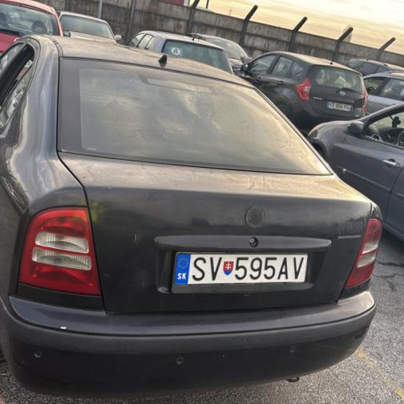 Serrure avant droit SKODA OCTAVIA 1 Photo n°10