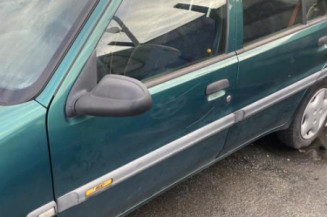 Optique avant secondaire gauche (feux)(clignotant) CITROEN SAXO