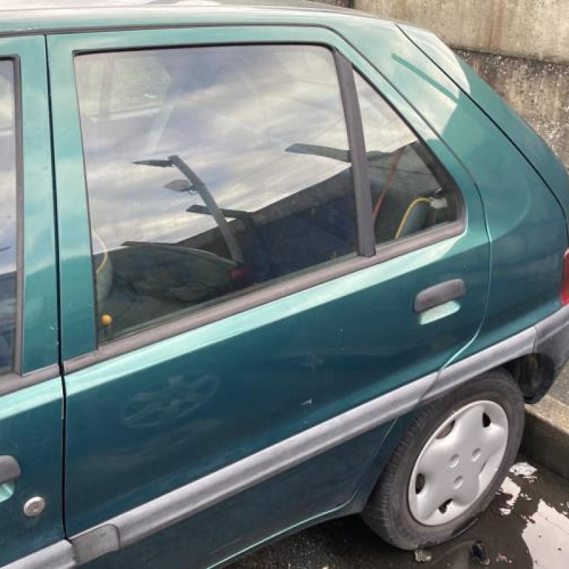 Optique avant secondaire gauche (feux)(clignotant) CITROEN SAXO Photo n°8
