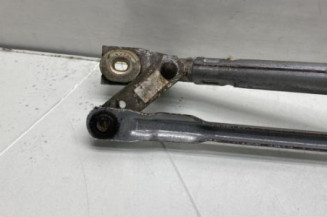Moteur essuie glace avant VOLKSWAGEN PASSAT 4