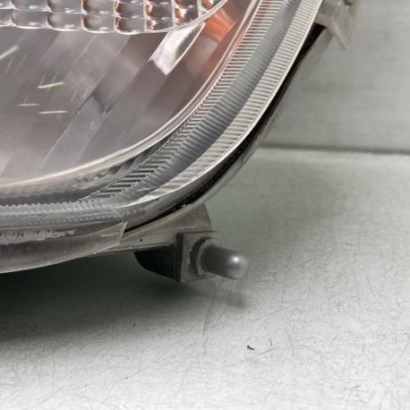 Optique avant principal gauche (feux)(phare) TOYOTA YARIS 1