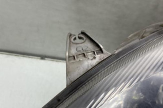Optique avant principal gauche (feux)(phare) TOYOTA YARIS 1