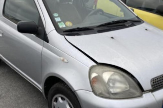 Optique avant principal gauche (feux)(phare) TOYOTA YARIS 1