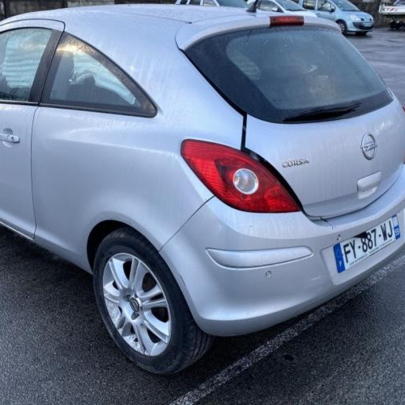 Boite de vitesses OPEL CORSA D Photo n°8