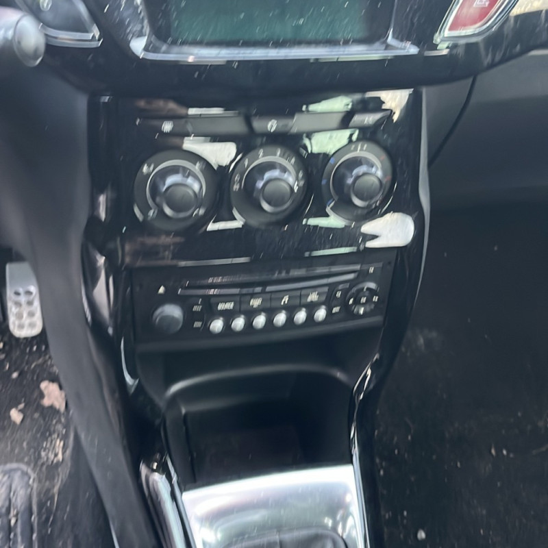 CITROEN DS3 PHASE 1 1.2 VTI - 12V Photo n°8