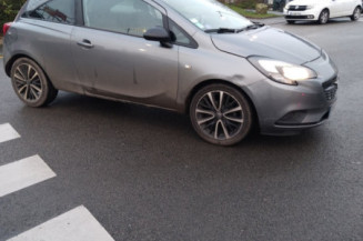 OPEL CORSA E 1.4i - 16V