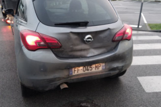 OPEL CORSA E 1.4i - 16V