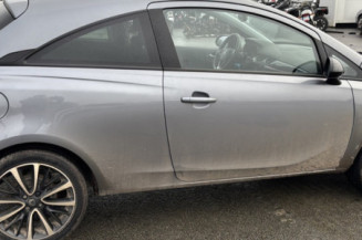 OPEL CORSA E 1.4i - 16V