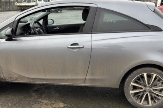 OPEL CORSA E 1.4i - 16V