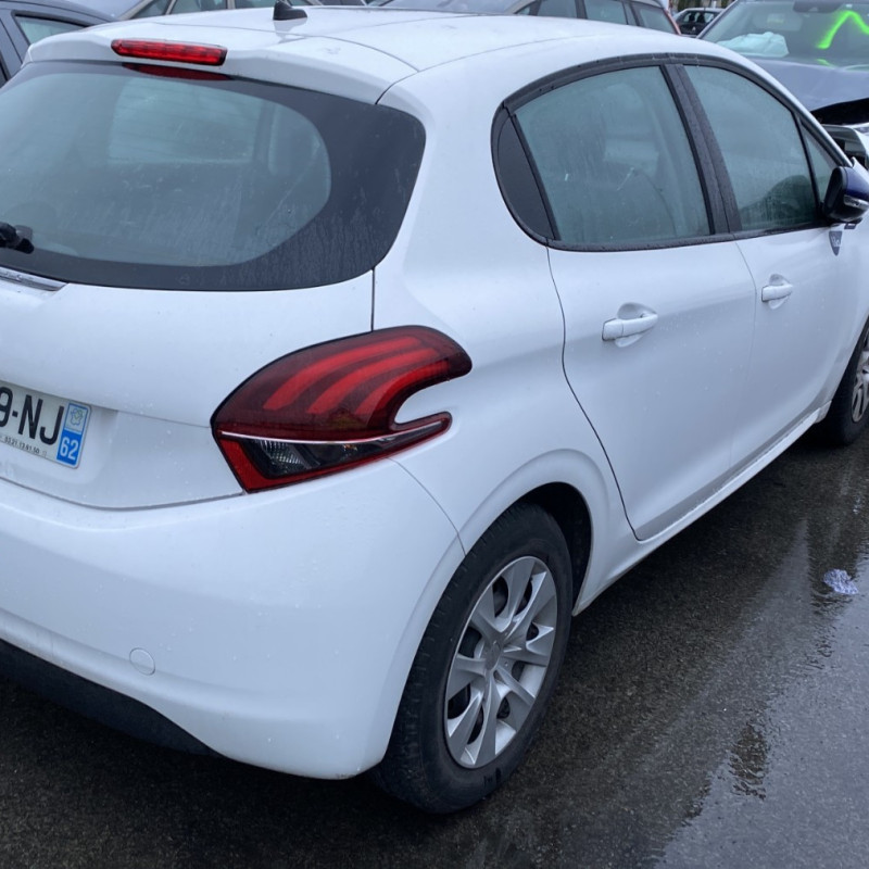 PEUGEOT 208 1 PHASE 2 1.2 VTI - 12V Photo n°3