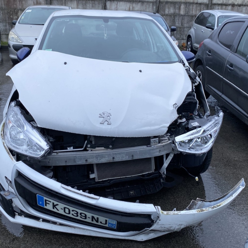 PEUGEOT 208 1 PHASE 2 1.2 VTI - 12V Photo n°8