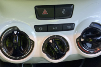 PEUGEOT 208 1 PHASE 2 1.2 VTI - 12V