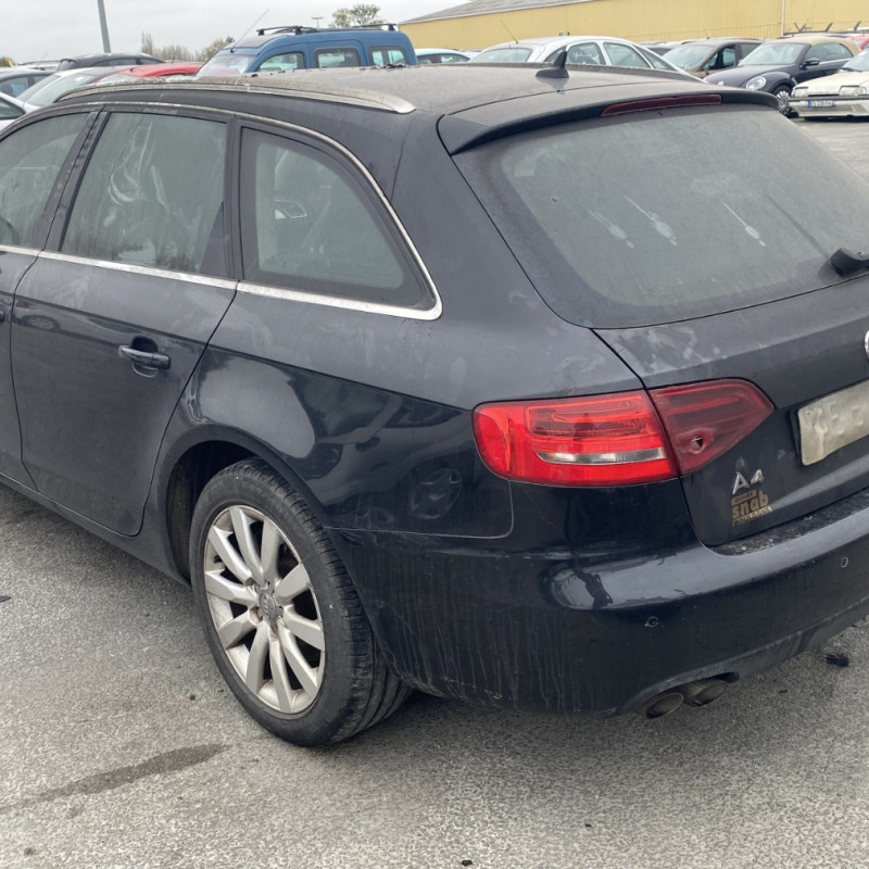 AUDI A4 3 AVANT PHASE 1 BREAK 2.0 TDI - 16V TURBO Photo n°4