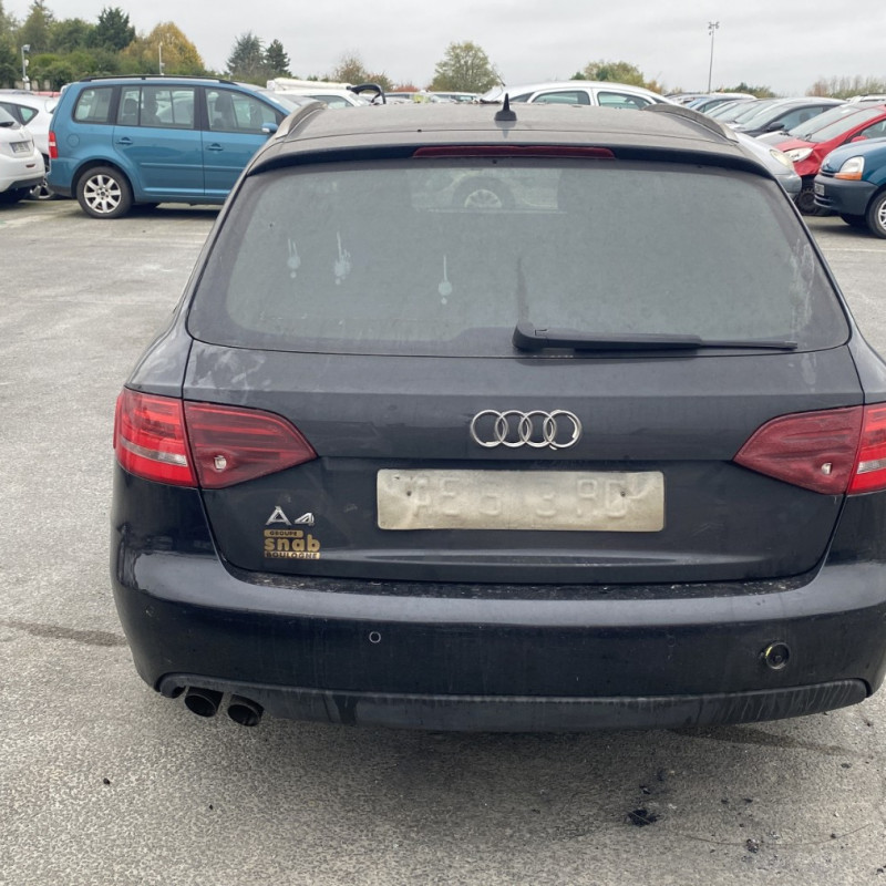 AUDI A4 3 AVANT PHASE 1 BREAK 2.0 TDI - 16V TURBO Photo n°5