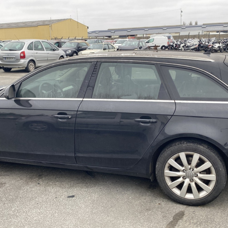 AUDI A4 3 AVANT PHASE 1 BREAK 2.0 TDI - 16V TURBO Photo n°7
