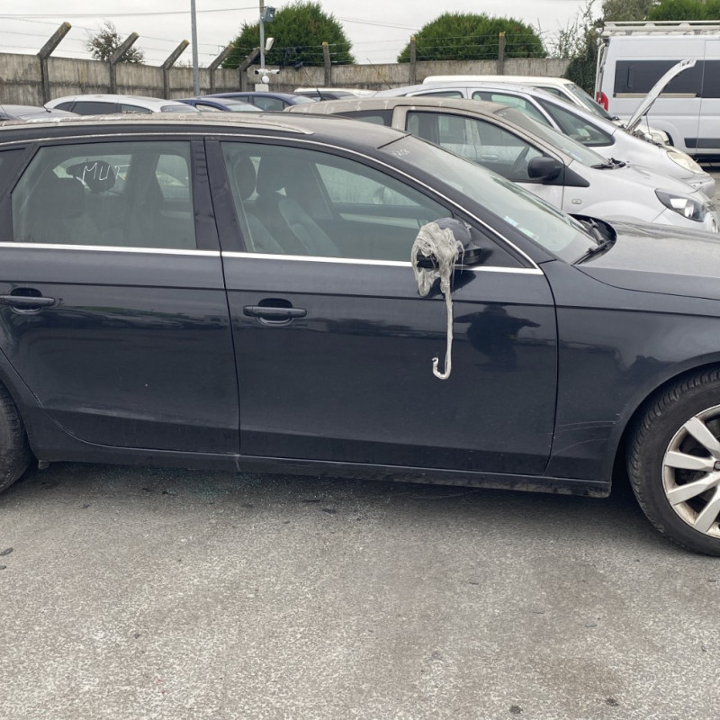 AUDI A4 3 AVANT PHASE 1 BREAK 2.0 TDI - 16V TURBO Photo n°8